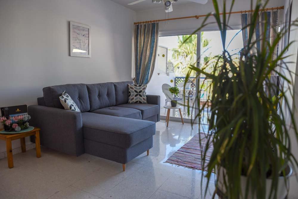 Paradise Gardens With A Large Terrace Paphos Exterior photo